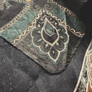 Square Liz Clairborne Scarf 35x35